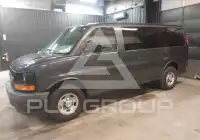 2017 Chevrolet Express photo