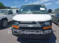 2017 Chevrolet Express photo