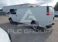 2017 Chevrolet Express фото