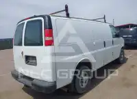 2017 Chevrolet Express фото