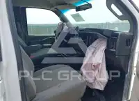 2017 Chevrolet Express фото