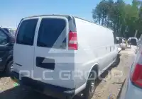 2017 Chevrolet Express фото