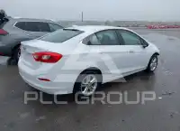2017 Chevrolet Cruze photo