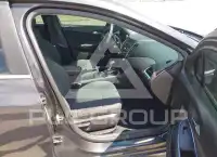 2017 Chevrolet Cruze photo