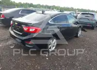 2017 Chevrolet Cruze photo
