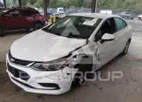 2017 Chevrolet Cruze photo