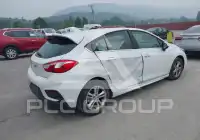 2017 Chevrolet Cruze photo