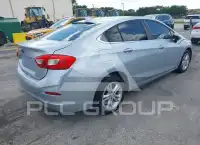 2017 Chevrolet Cruze photo