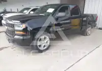 2017 Chevrolet Silverado фото