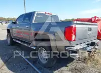 2017 Chevrolet Silverado фото