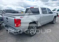 2017 Chevrolet Silverado photo