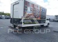 2017 Chevrolet Express фото