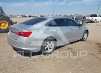 2017 Chevrolet Malibu photo