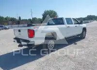 2017 Chevrolet Silverado фото