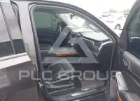 2017 Chevrolet Tahoe photo