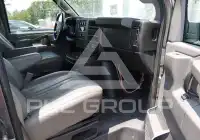 2017 Chevrolet Express фото