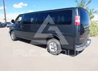 2017 Chevrolet Express photo