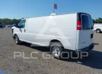 2017 Chevrolet Express photo