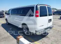 2017 Chevrolet Express photo