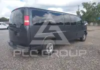 2017 Chevrolet Express фото