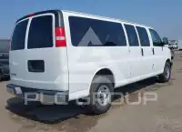 2017 Chevrolet Express фото