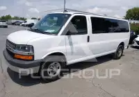 2017 Chevrolet Express photo