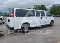 2017 Chevrolet Express photo