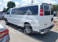 2017 Chevrolet Express фото
