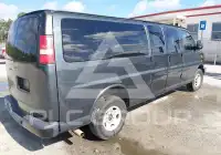 2017 Chevrolet Express фото