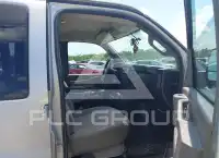 2017 Chevrolet Express photo