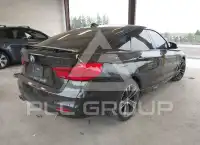 2017 BMW 330 фото