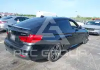 2017 BMW 330 фото