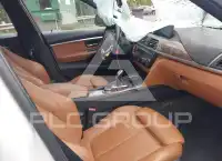 2017 BMW 330 photo