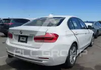 2017 BMW 330 photo