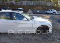 2017 BMW 330 фото