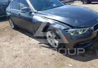 2017 BMW 330 photo