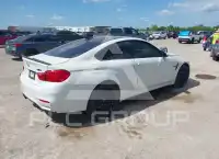 2017 BMW M4 photo