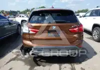 2017 BMW X1 фото