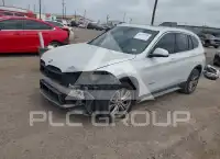 2017 BMW X1 фото