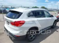 2017 BMW X1 фото