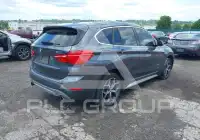 2017 BMW X1 фото
