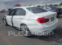 2017 BMW 330 photo