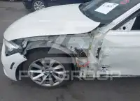 2017 BMW 330 photo