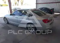 2017 BMW 330 фото