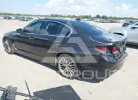 2017 BMW 530 photo