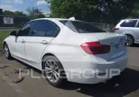 2017 BMW 320 photo