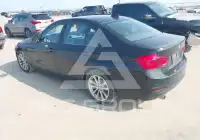 2017 BMW 320 photo