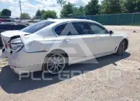 2017 BMW 740 photo