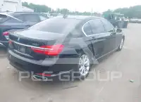 2017 BMW 740 photo