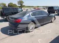 2017 BMW 740 photo